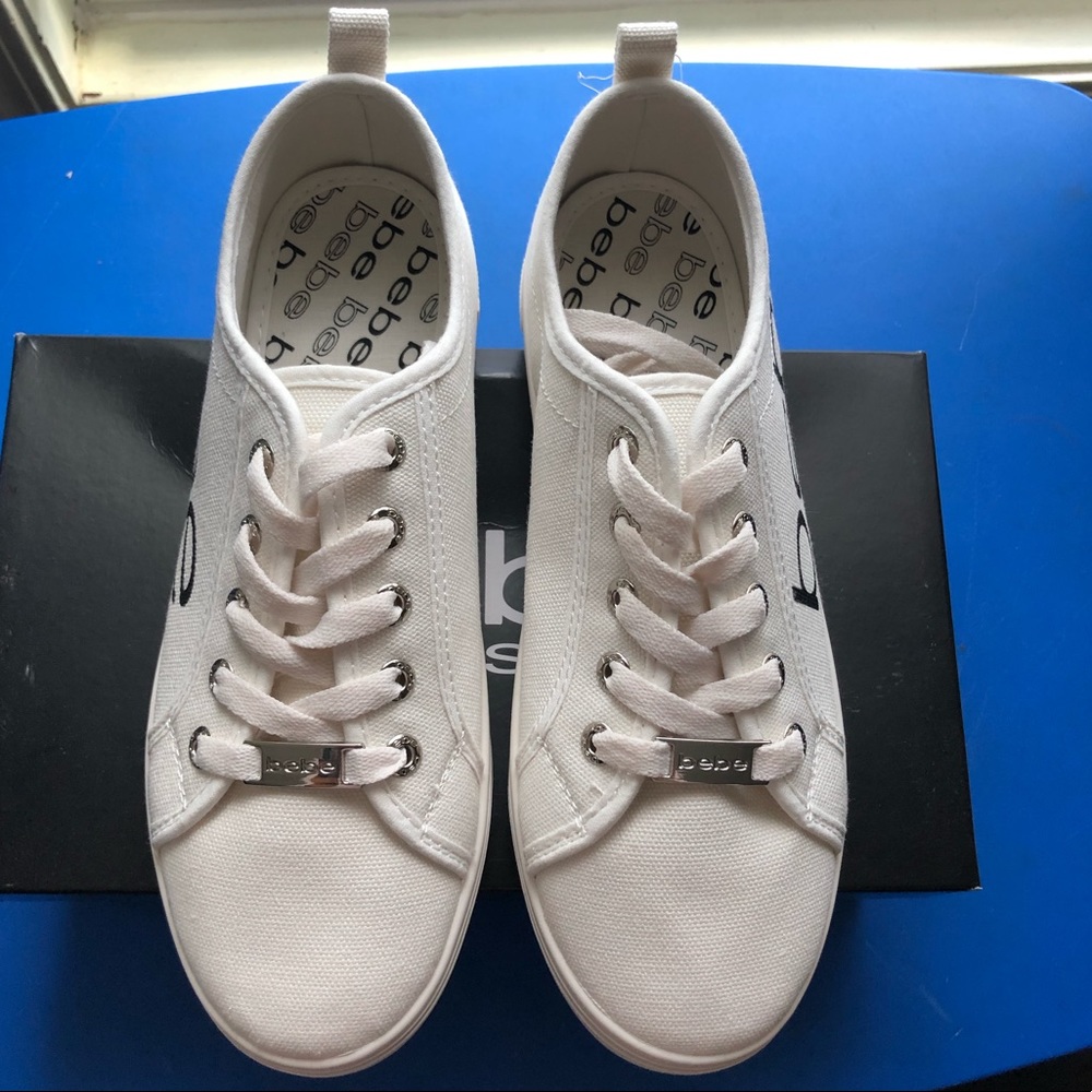 Bebe Women’s White Destini Canvas Platform Sneakers Size 8.5M